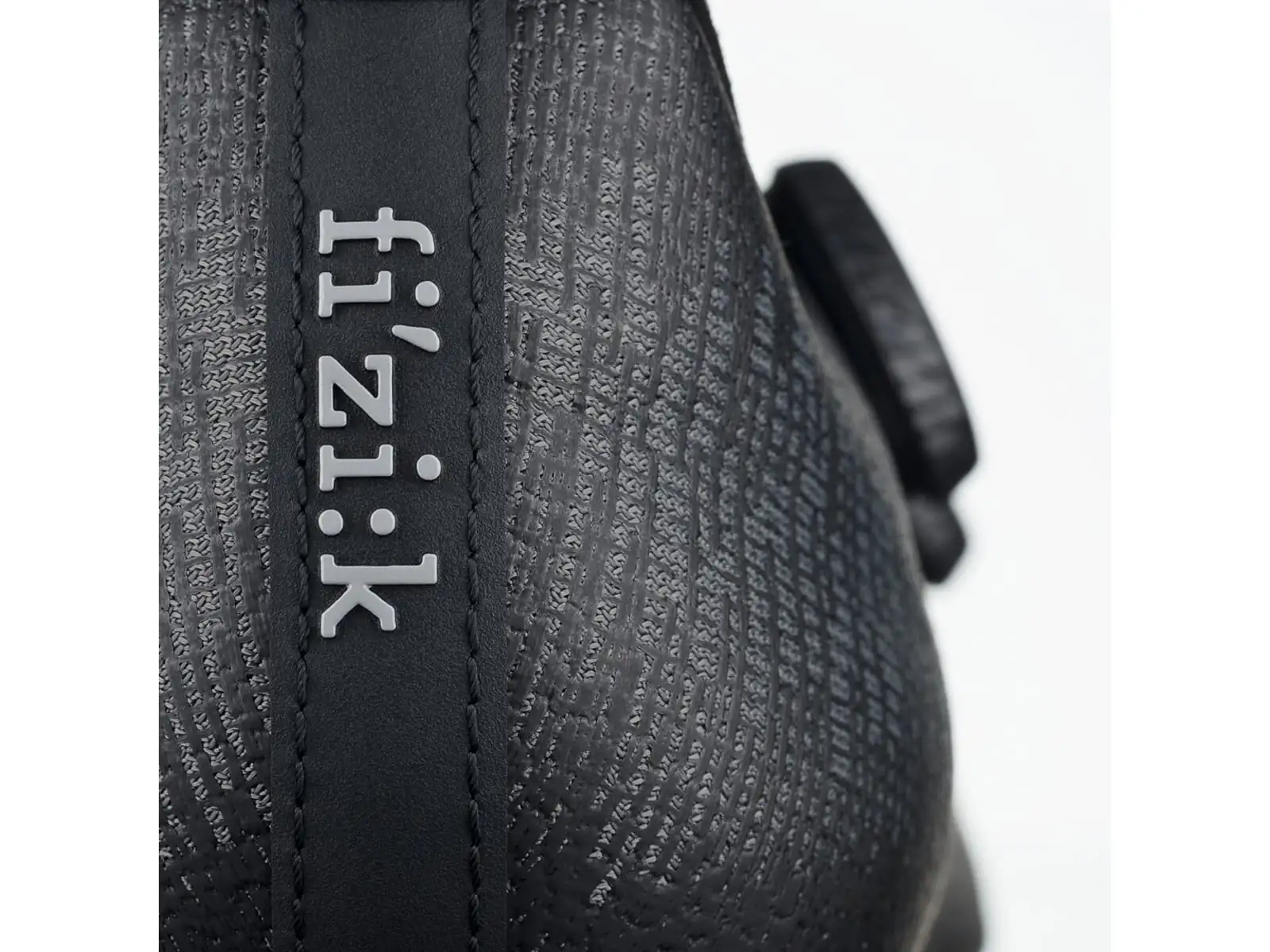 Fizik Vento Infinito Knit Carbon 2 cestné pánske tretry Black/Black