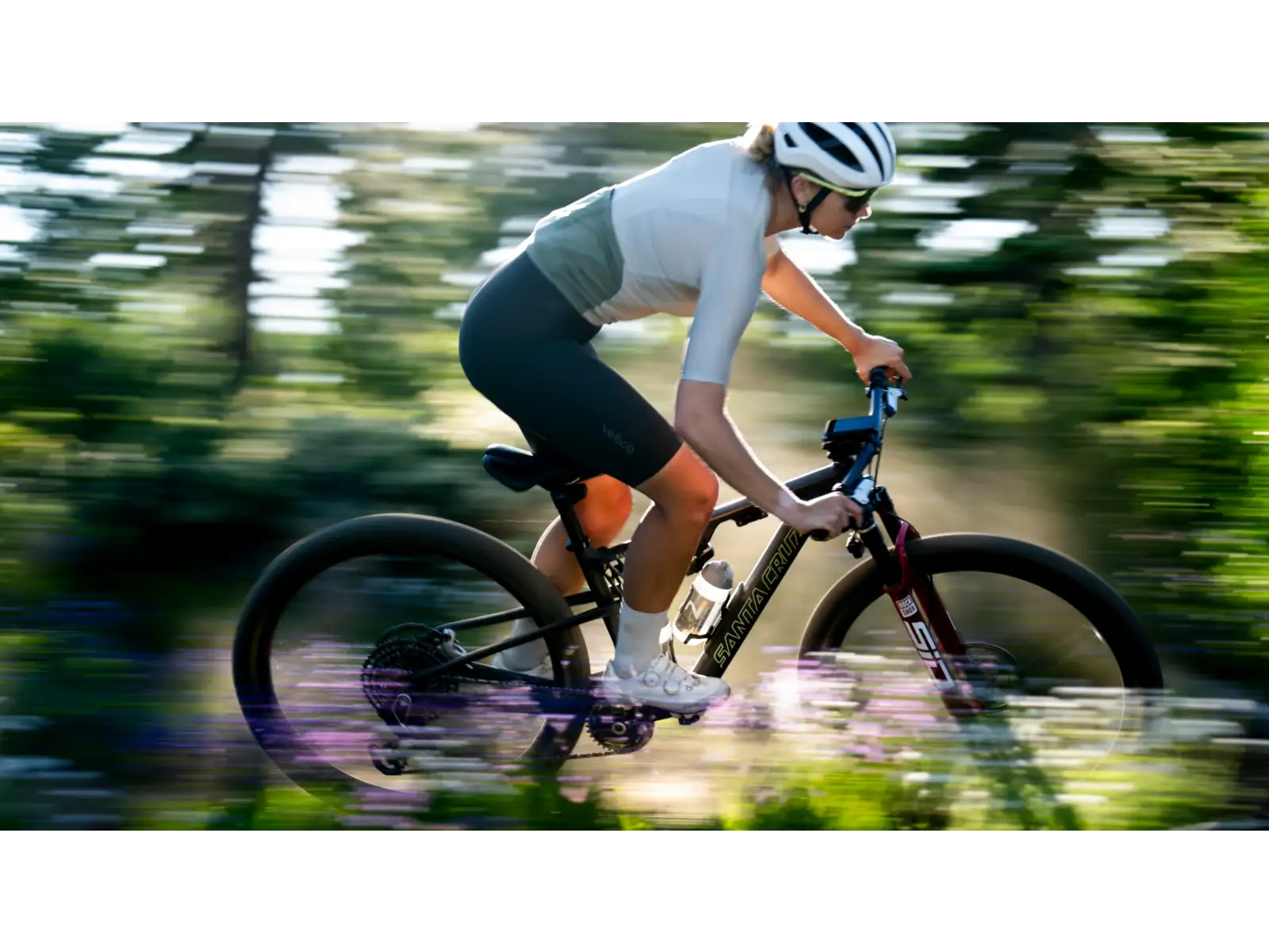 Santa Cruz Blur 5 CC 29 27 Deore horský bicykel Gloss Tart Cherry