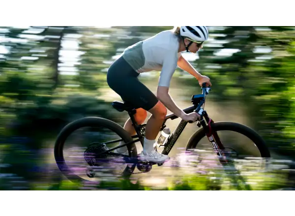 Santa Cruz Blur 5 CC 29 27 Deore horský bicykel Gloss Tart Cherry