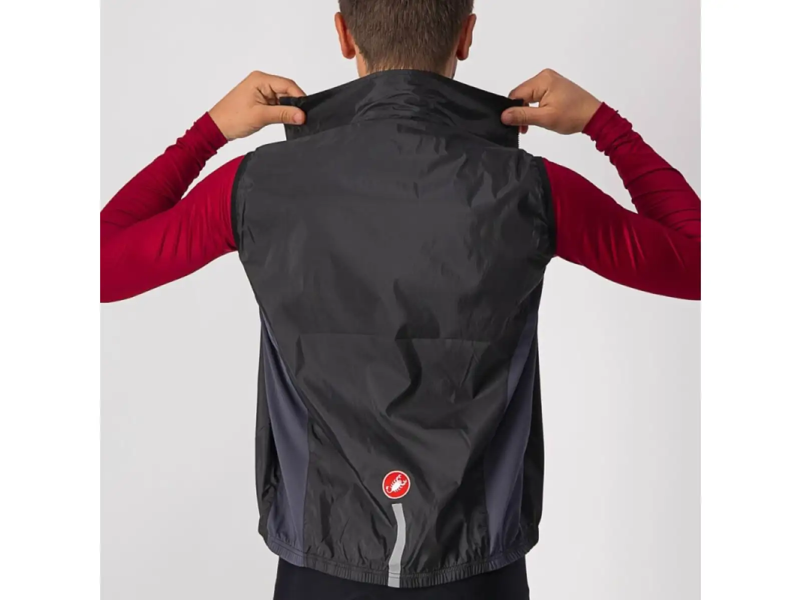 Castelli Squadra Stretch pánska vesta Light Black/Dark Gray