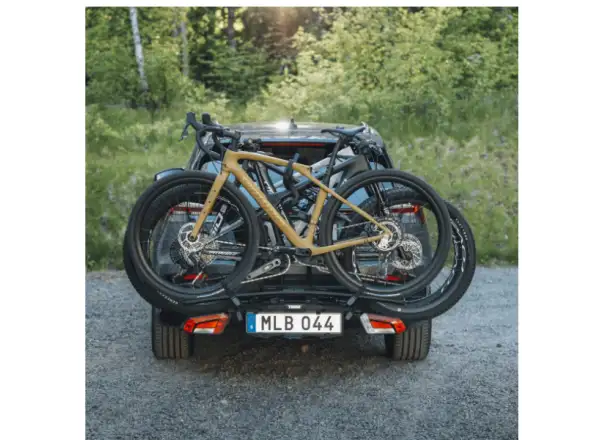 Thule EasyFold XT Black/Silver nosič 2-3 bicyklov na ťažné zariadenie