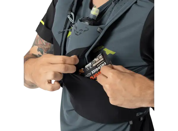Dynafit Ultra 12 bežecká vesta Cinder/Black Out