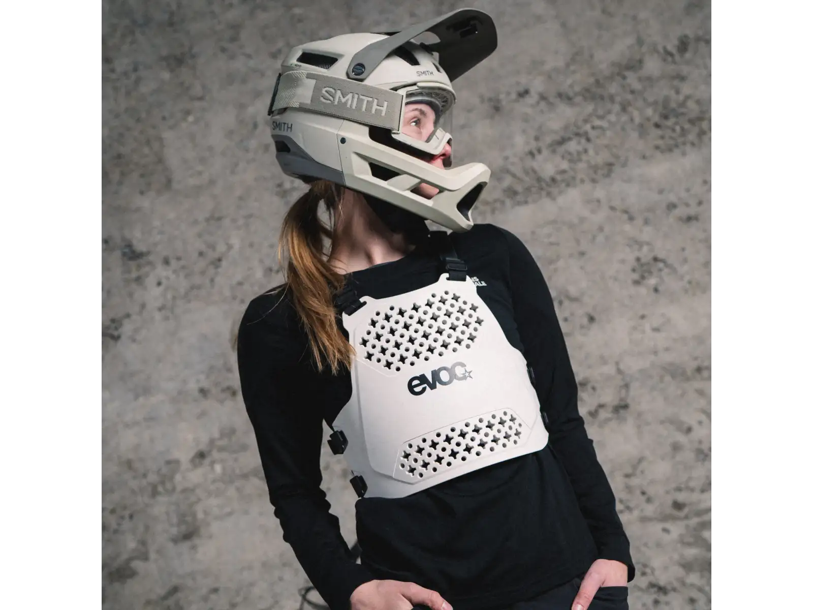 Evoc Torso Protector chránič hrudníka a chrbtice White