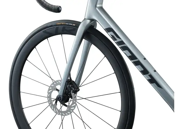 Giant TCR Advanced Pro 1 Di2 cestný bicykel Tech Silver