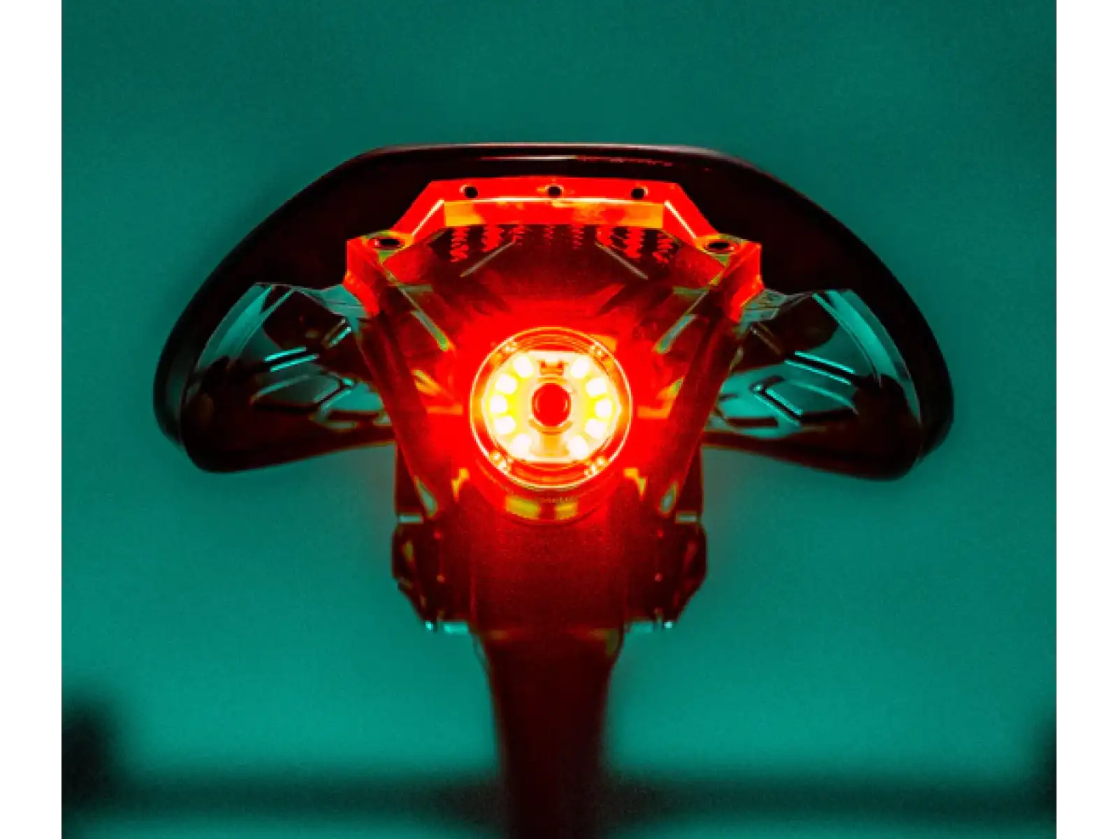 Lezyne Saddle Drive 250 podsedlové zadné svetlo Matte Black