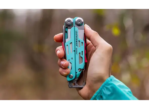 Leatherman Signal multitool Guava