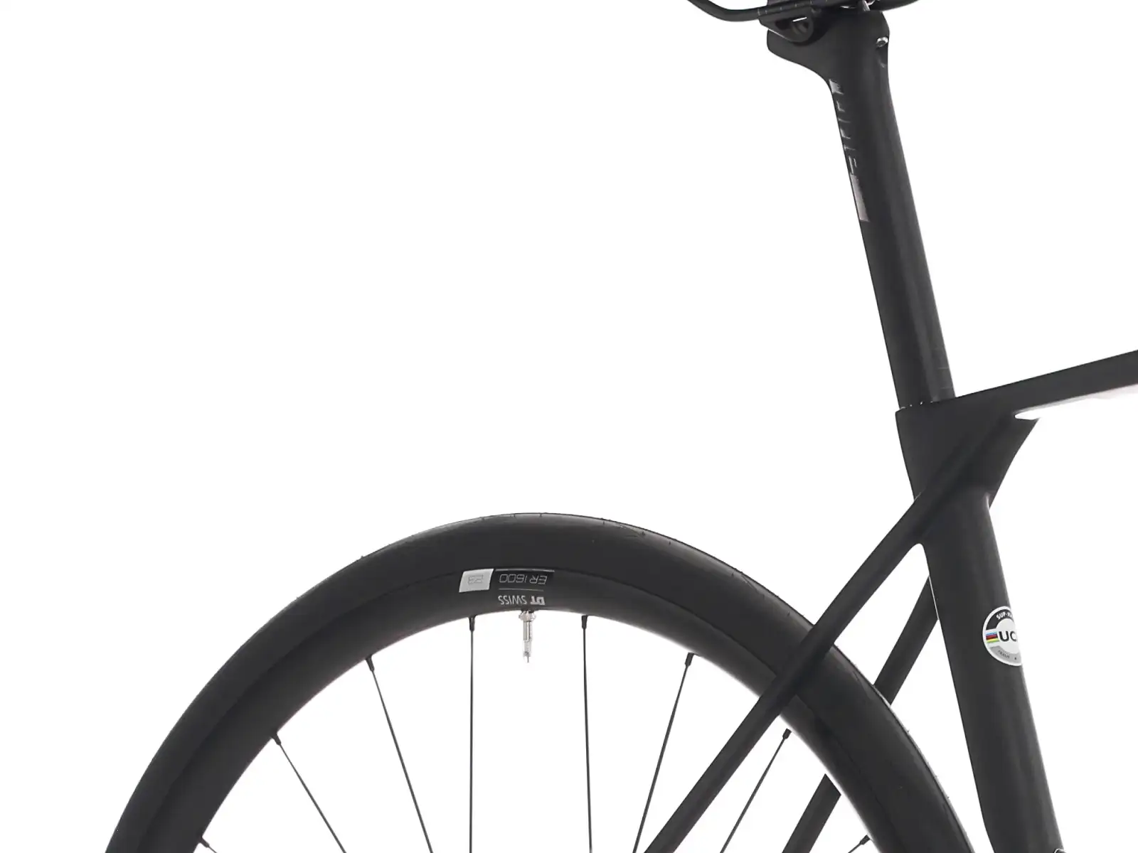 Superior X-Road 9.7 GF matný karbón