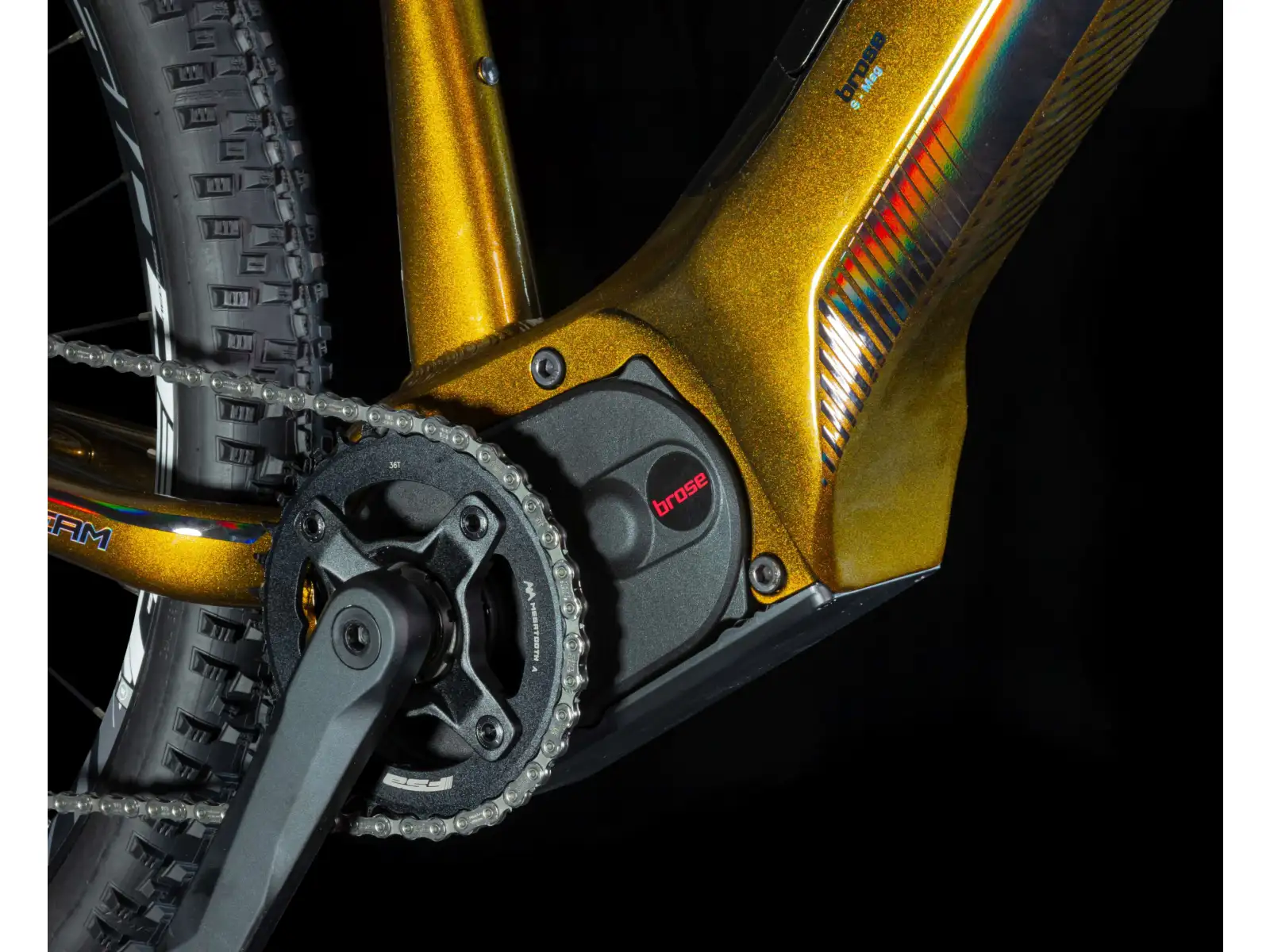 4EVER Exstream Elite horský elektrobicykel Jungle Gold/Mirror