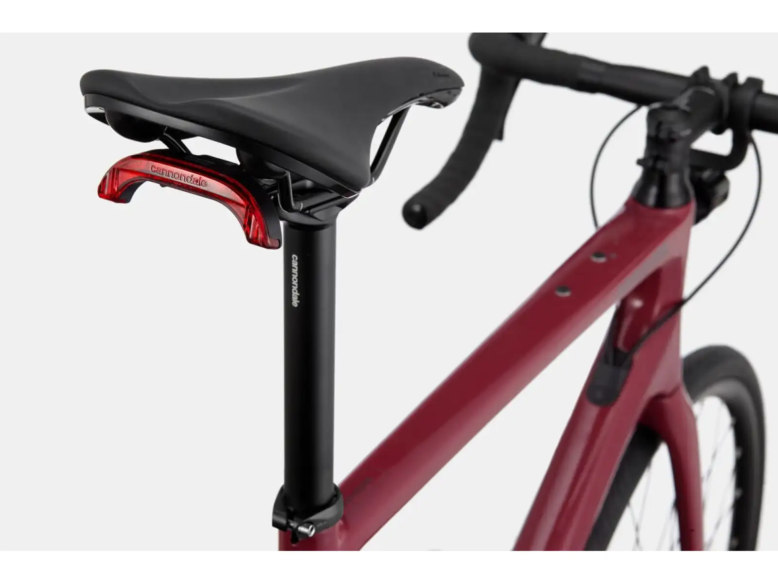 Cestný bicykel Cannondale Synapse Carbon 3 L Black Cherry