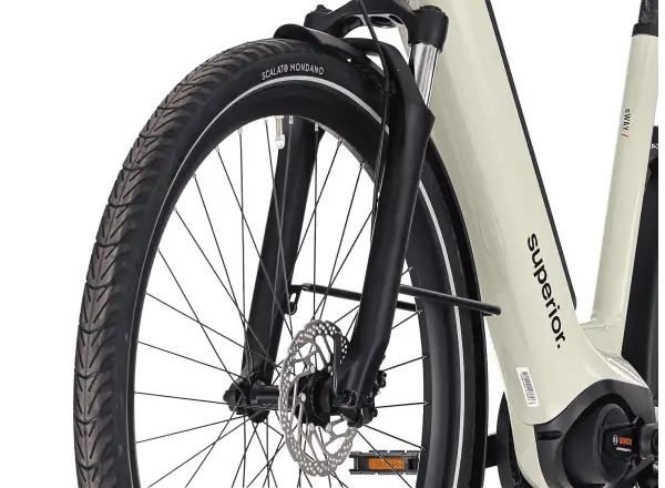 Superior eWAY 6.4 mestský elektrobicykel Gloss Soft Green