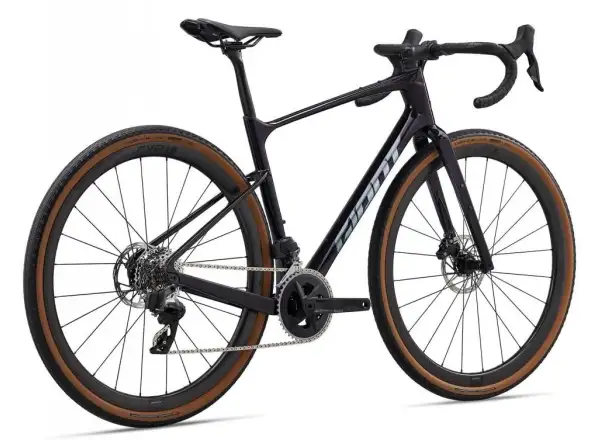 Giant Revolt Advanced Pro 1 gravel bicykel Black Currant