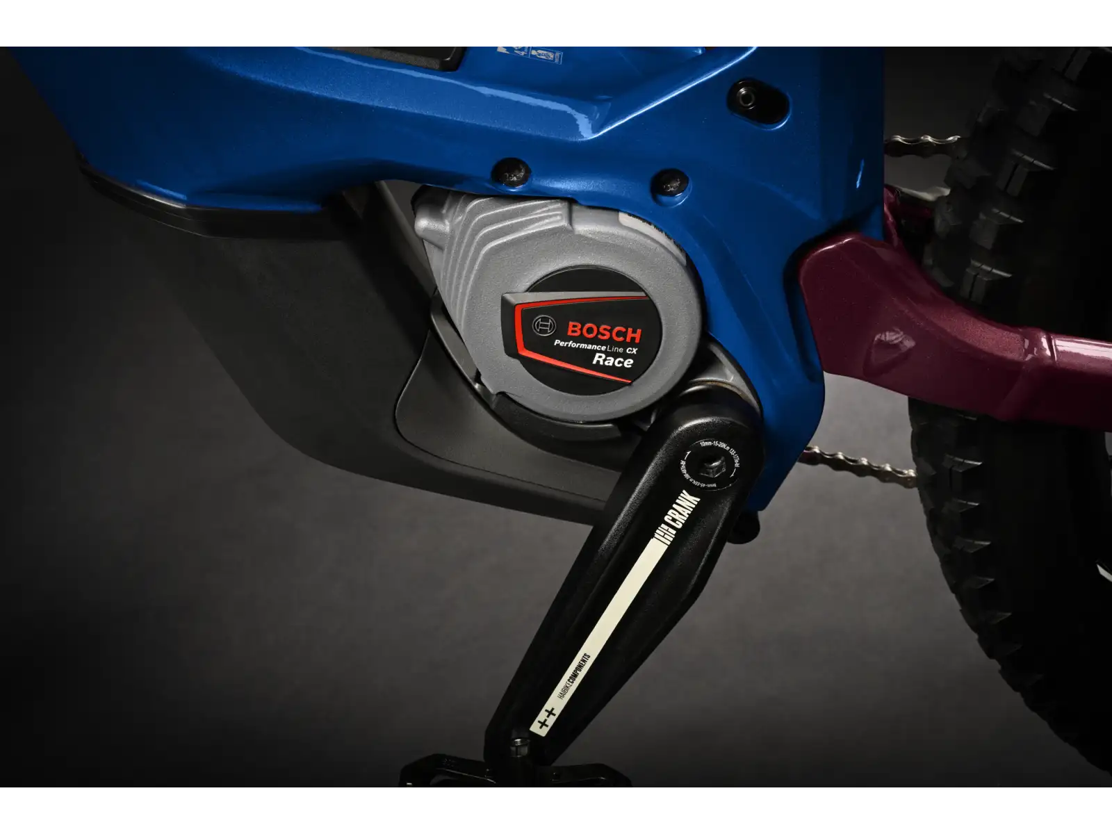 Haibike Hybe 11 Blue/Magenta/Pink celoodpružený elektrobicykel