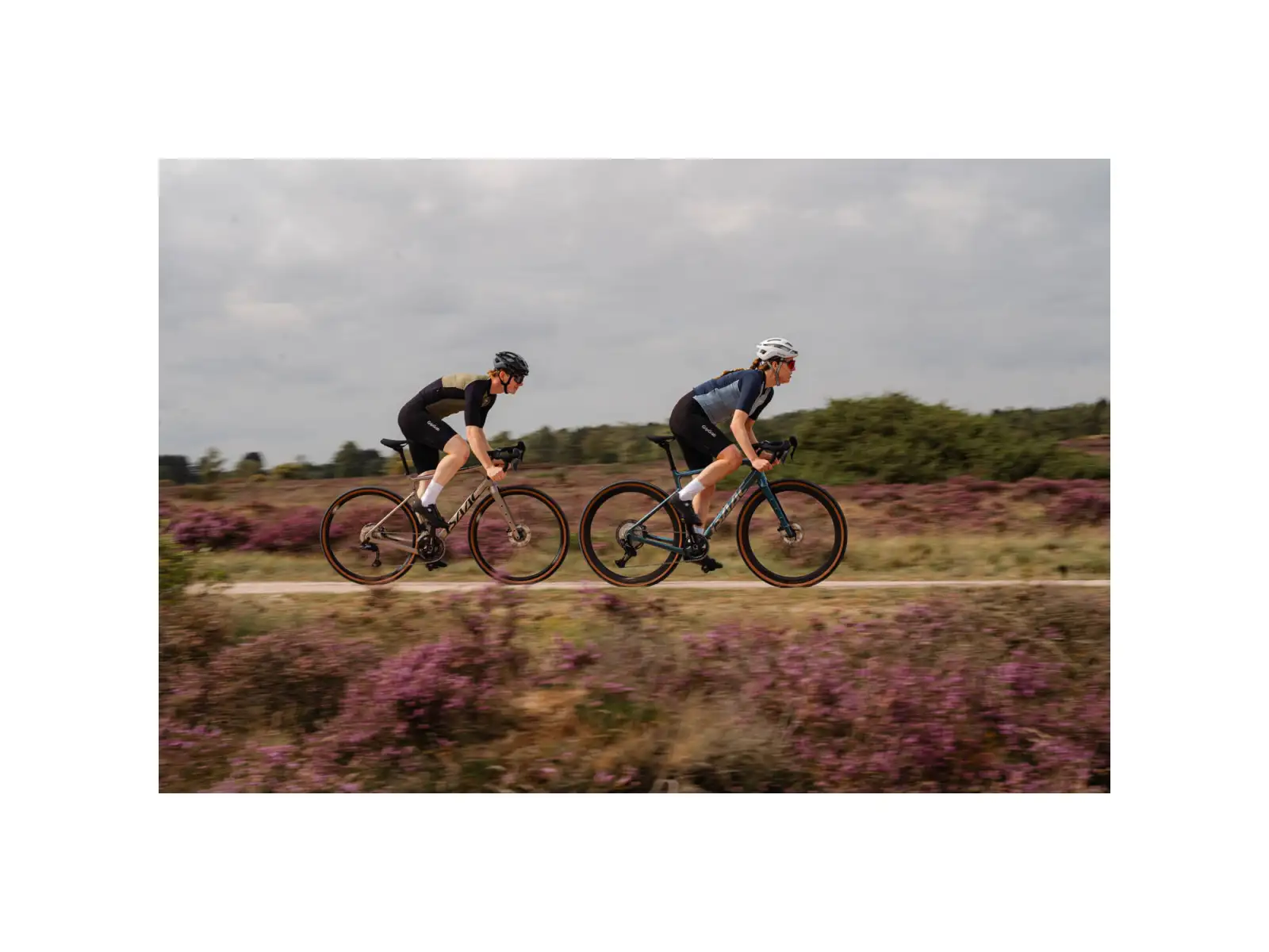 Isaac Torus Xplore GRX825 Di2 2x12 gravel bicykel Blast Bronze