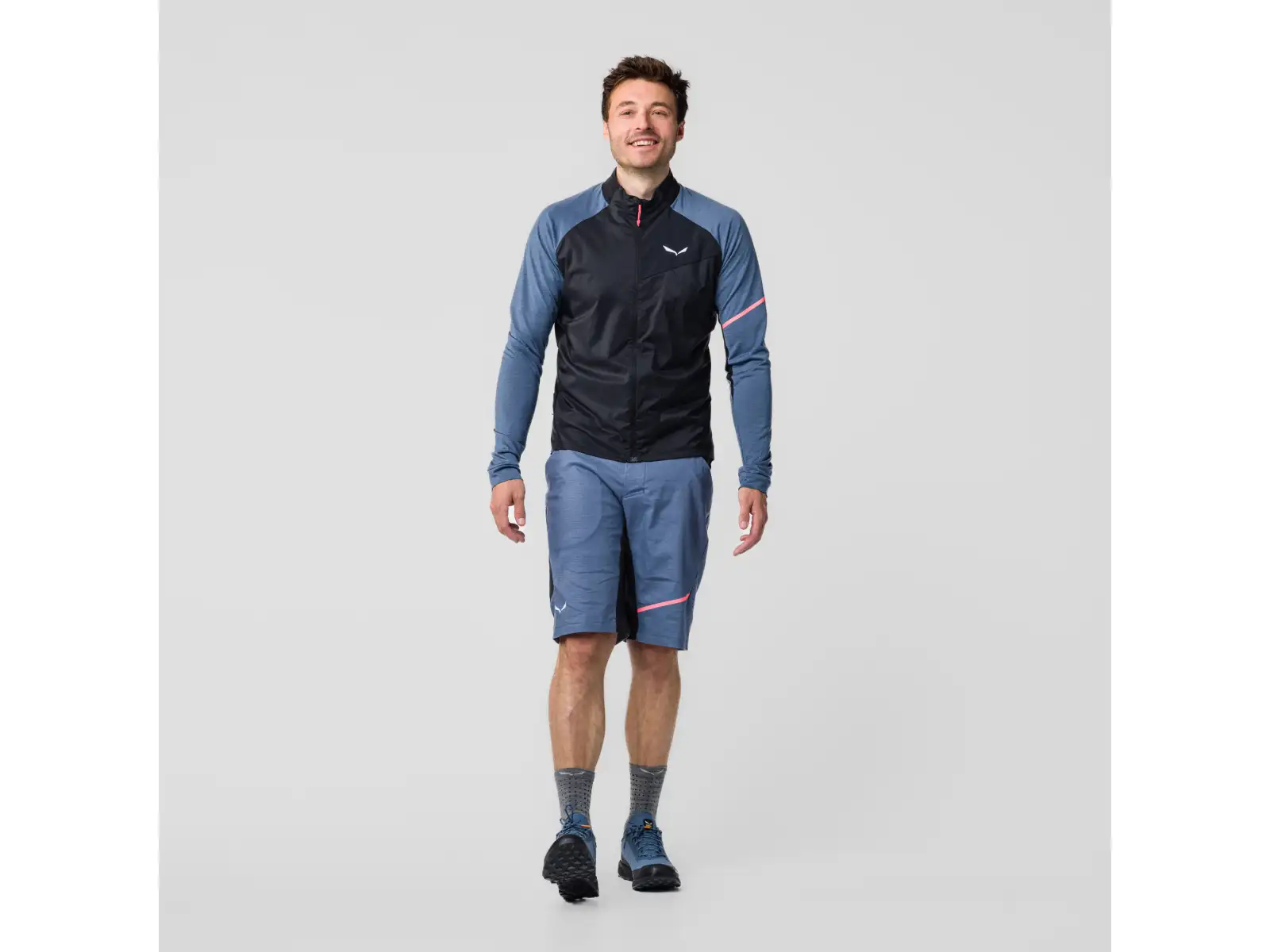 Salewa Vento AM HYB pánska bunda Black Out