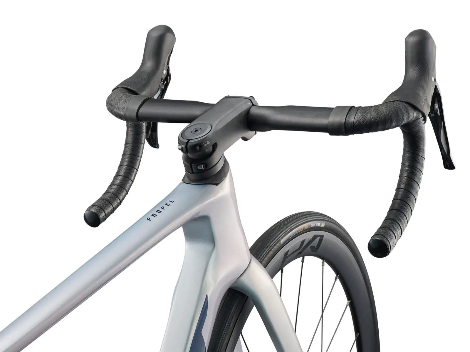 Giant Propel Advanced 2 cestný bicykel Supernova