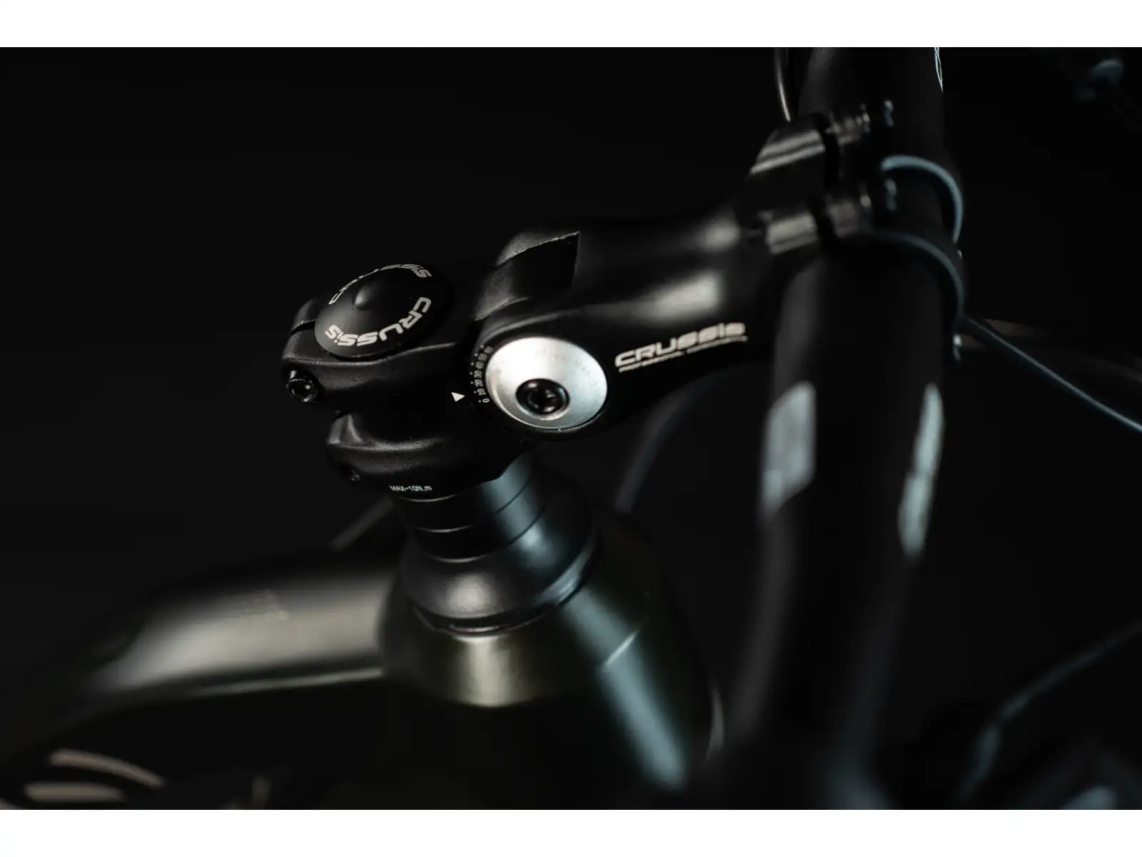 Crussis ONE-PAN Cross low 9.8-M krosový elektrobicykel