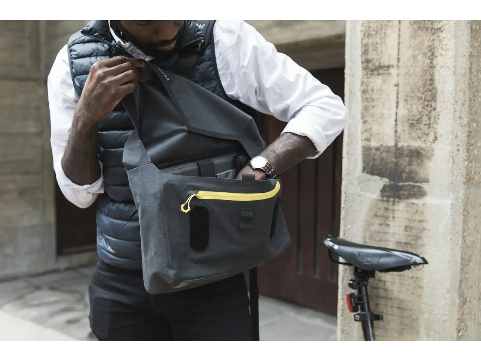 Apidura City Messenger taška 13"