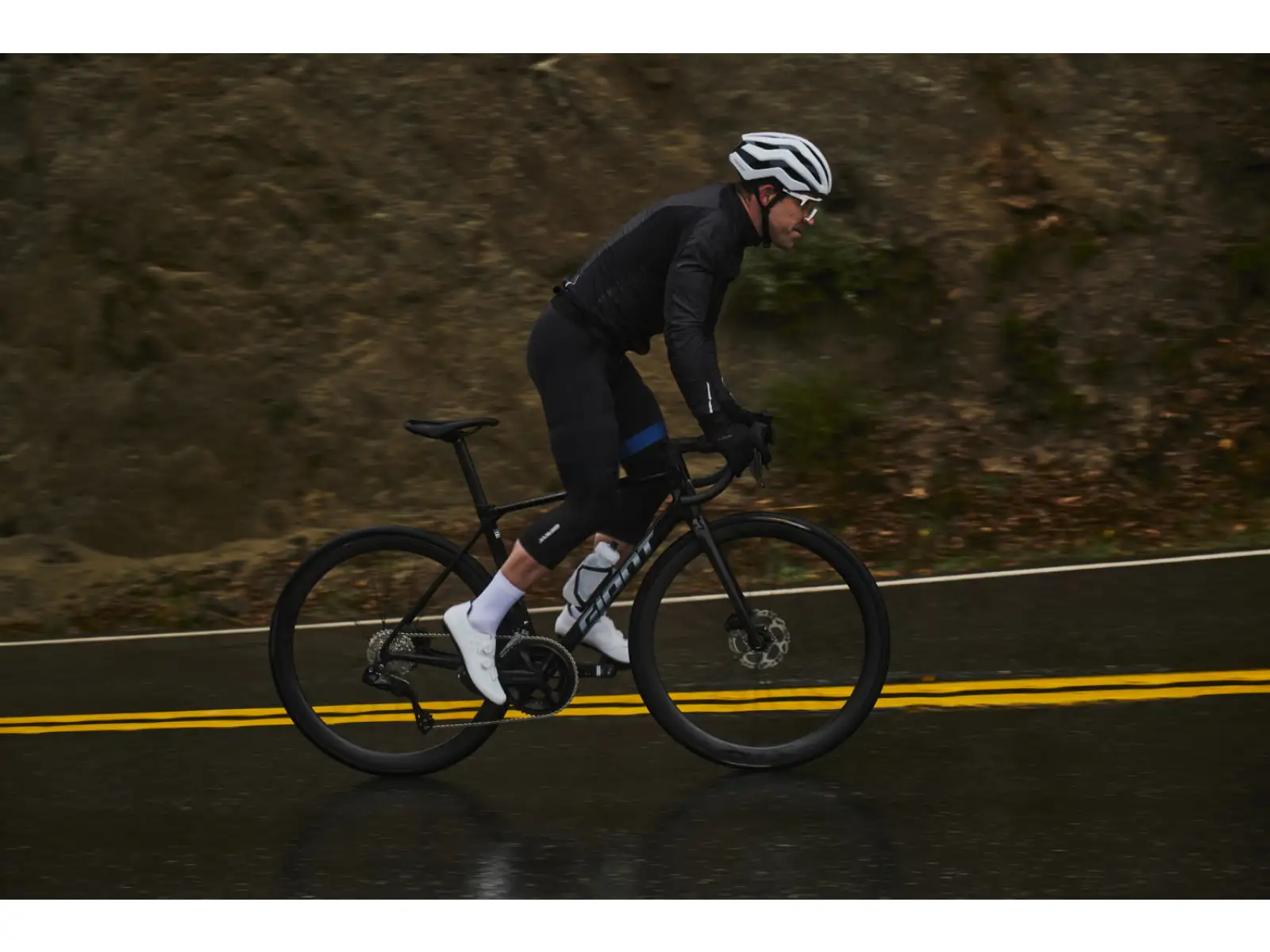 Gigant TCR Advanced Pro 1 Di2 cestný bicykel Carbon
