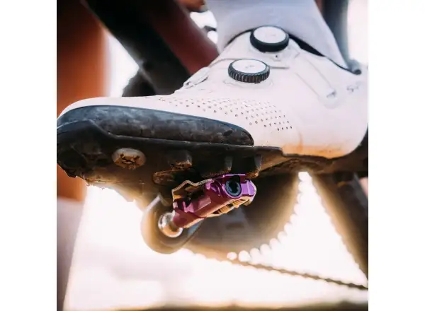 WOLF TOOTH DEL Gravel Race bezklipové pedále Ultraviolet Purple
