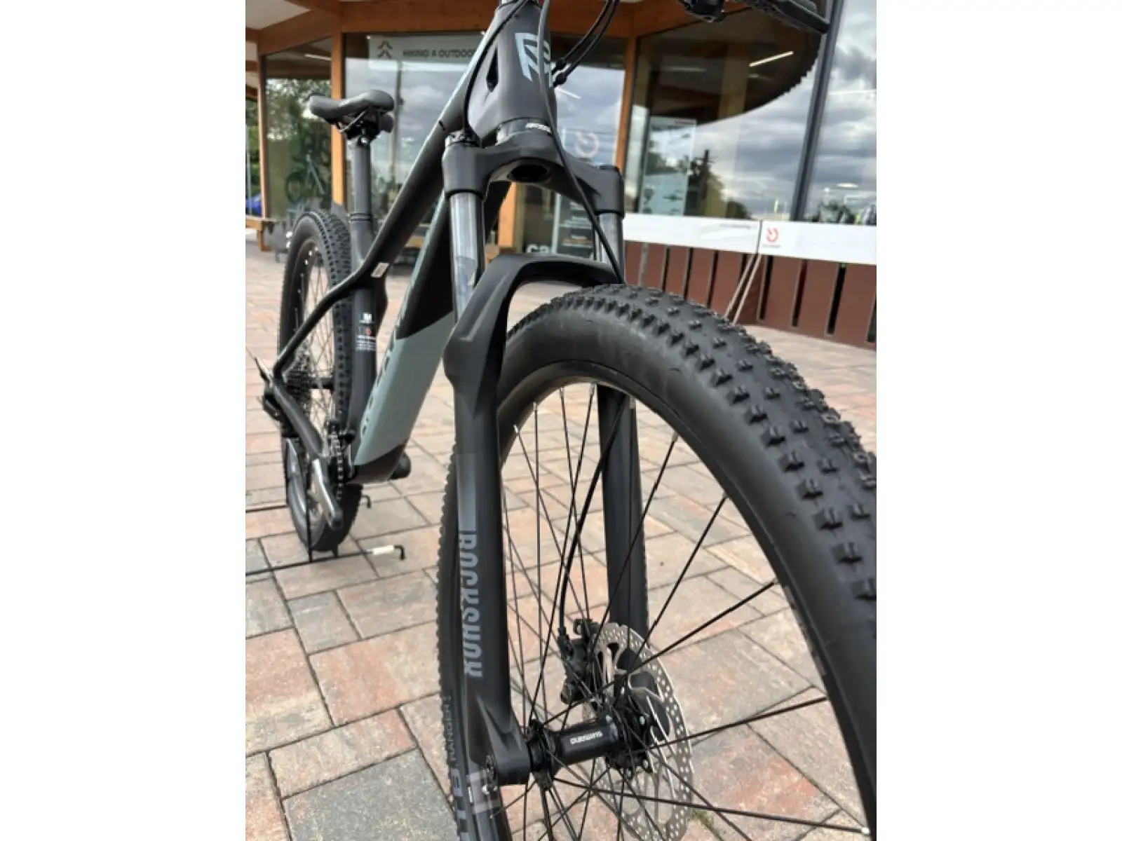 Rock Machine BLIZZ CRB 30-29 horský bicykel Black/Grey VZORKA