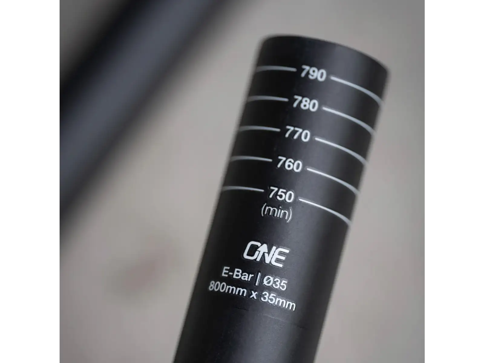 OneUP E-bar Carbon 35/800 mm riadidlá čierna
