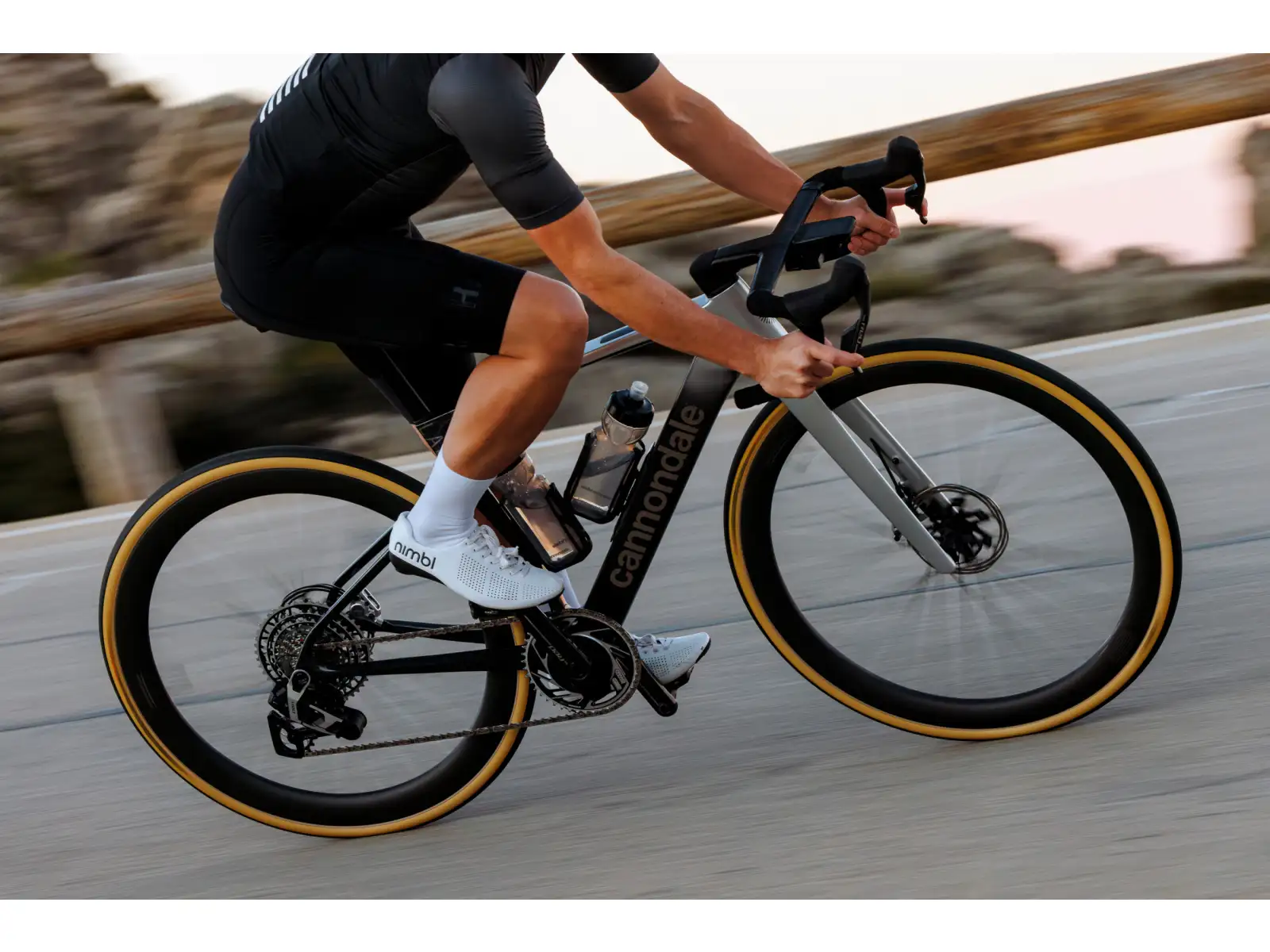 Cannondale Synapse LAB71 SMARTSENSE cestný bicykel Black Marble (BMB)