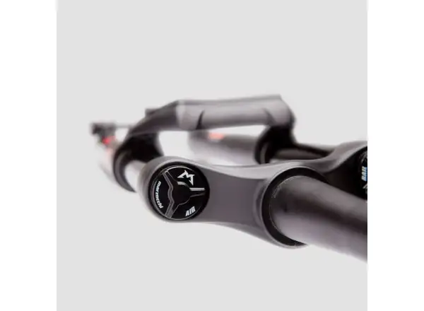 Odpružená vidlica Marzocchi Bomber Z2 29" 120 mm Boost 44 mm rake červená