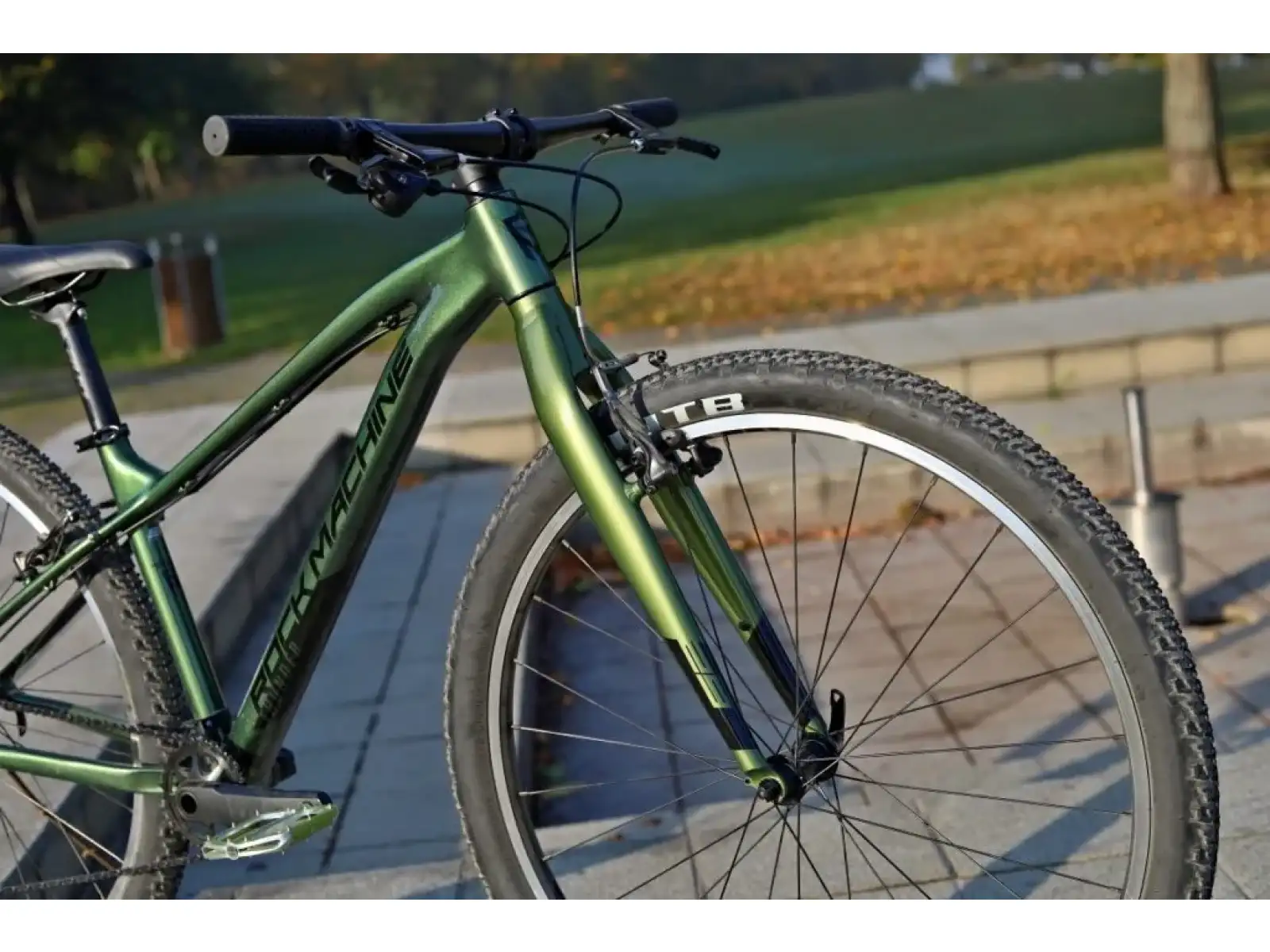 Rock Machine Thunder 29" VB detský bicykel S Gloss Metallic Khaki/Pearl Black