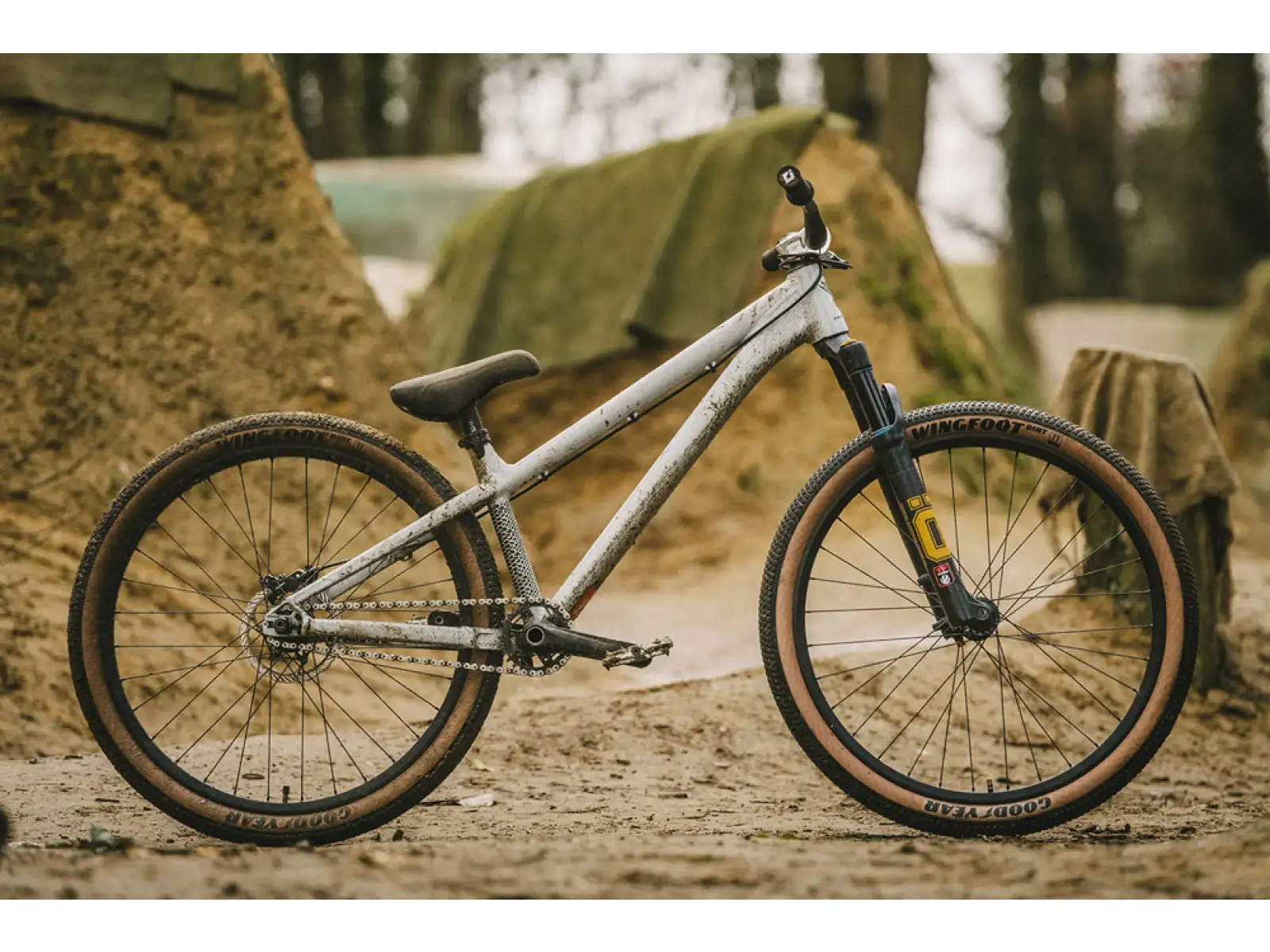 MTB plášť Goodyear Wingfoot Dirt 26x2.2 