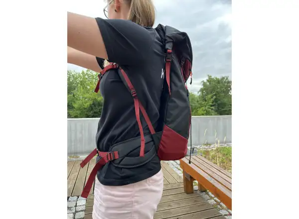 Salewa Puez dámsky batoh 32 l + 5 l Syrah/Black Out