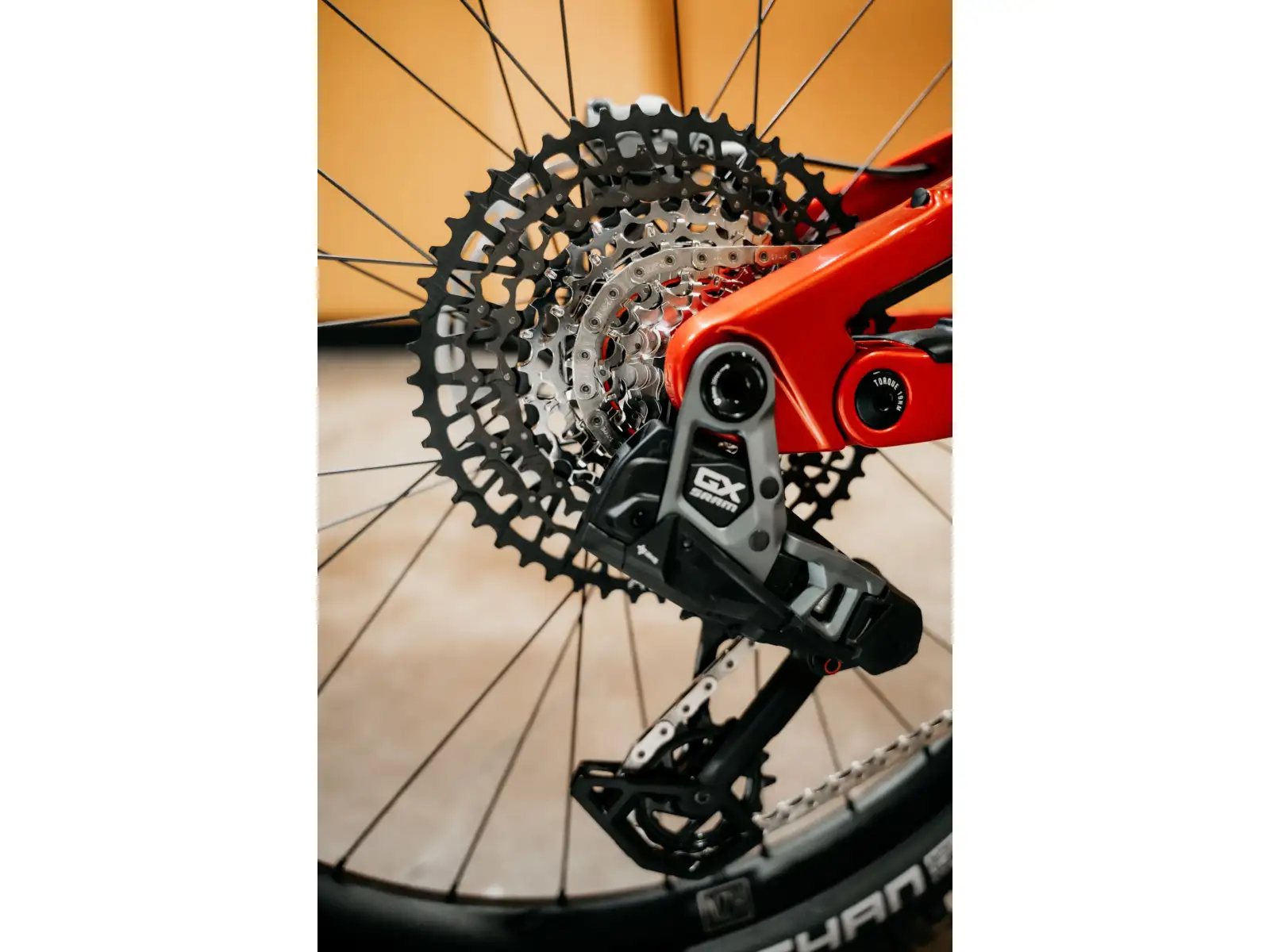 Nukeproof Mega Carbon Pro 290 T-GX celoodpružený bicykel Red