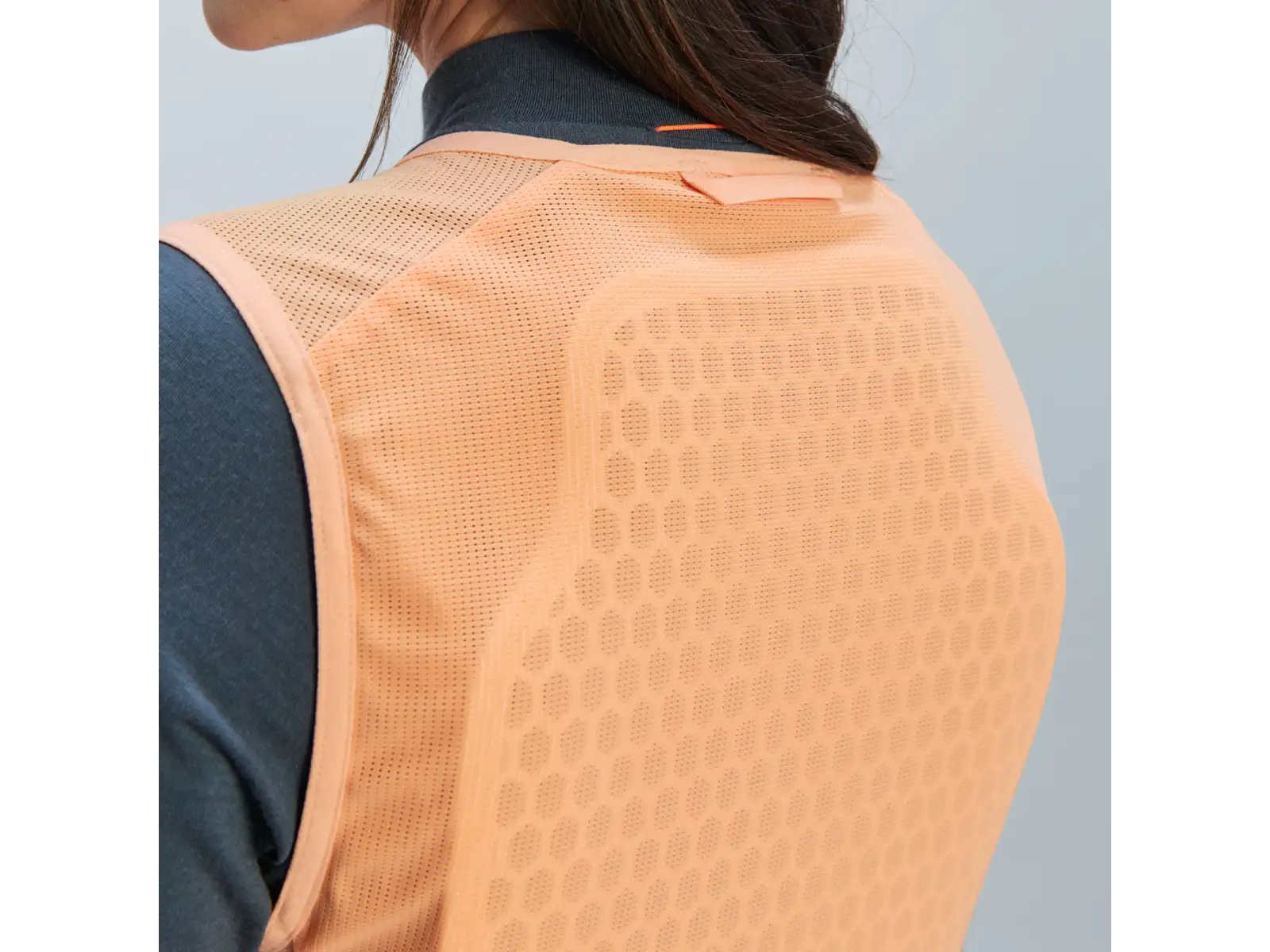 POC VPD Air Vest dámska ochranná vesta Apricot Sunstone