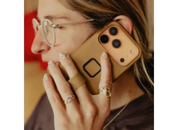 Peak Design Everyday Clarino Loop Puzdro iPhone 17 Pro Max Tan