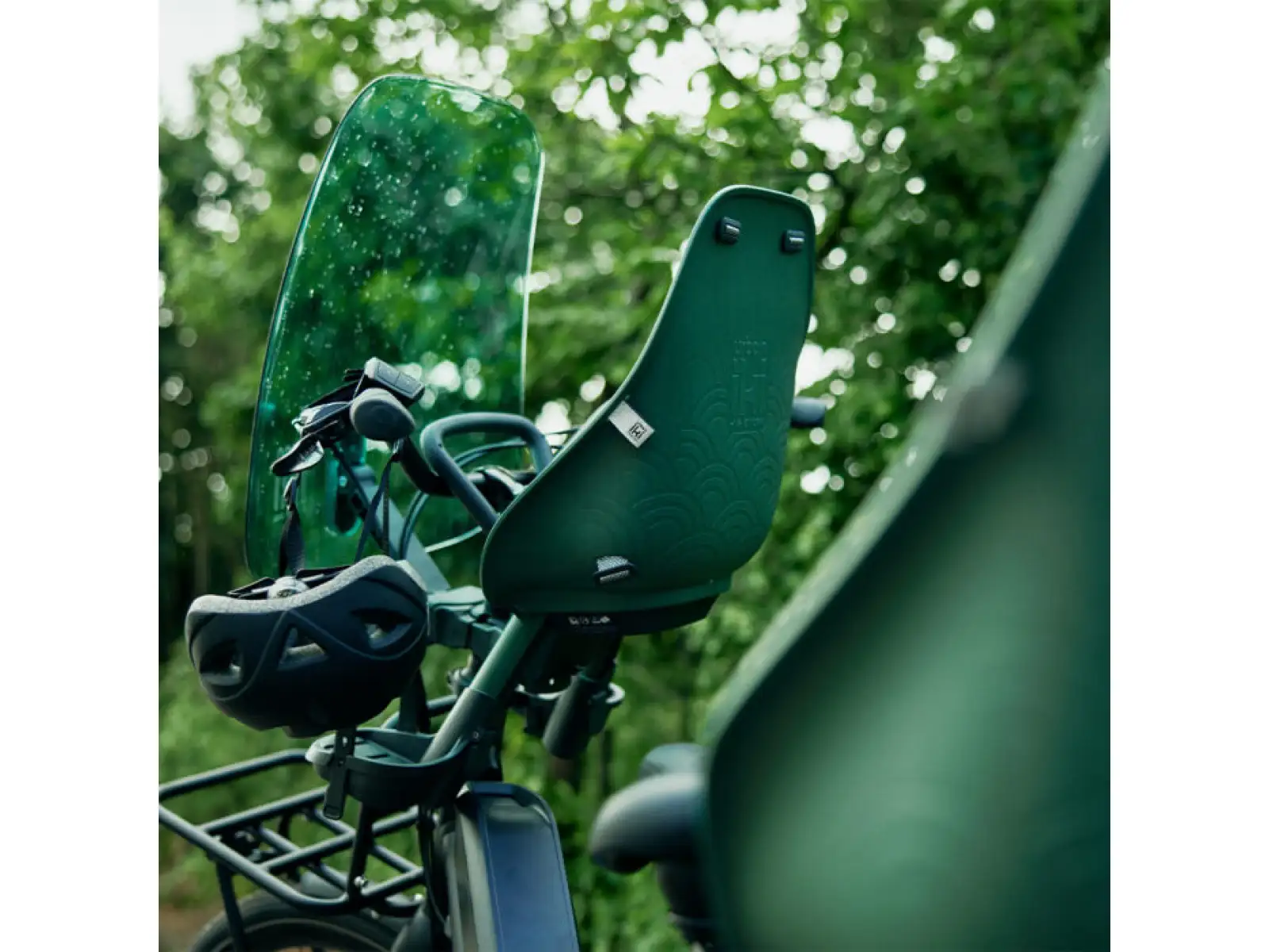 Predná detská sedačka Urban Iki BIO s adaptérom na pätku Mosu Green/Bincho Black