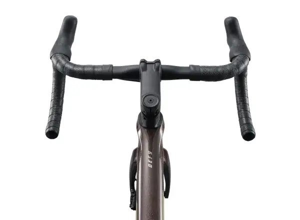 Giant Defy Advanced 1 cestný bicykel Obsidian Pulse