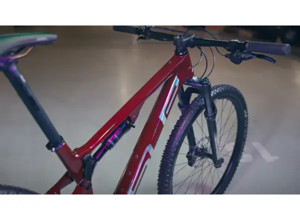 Superior XF 929 RC horský bicykel Gloss Dark Red/Hologram Chrome