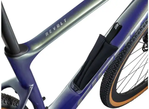 Giant Revolt Advanced Pro 0 gravel bicykel Interstellar