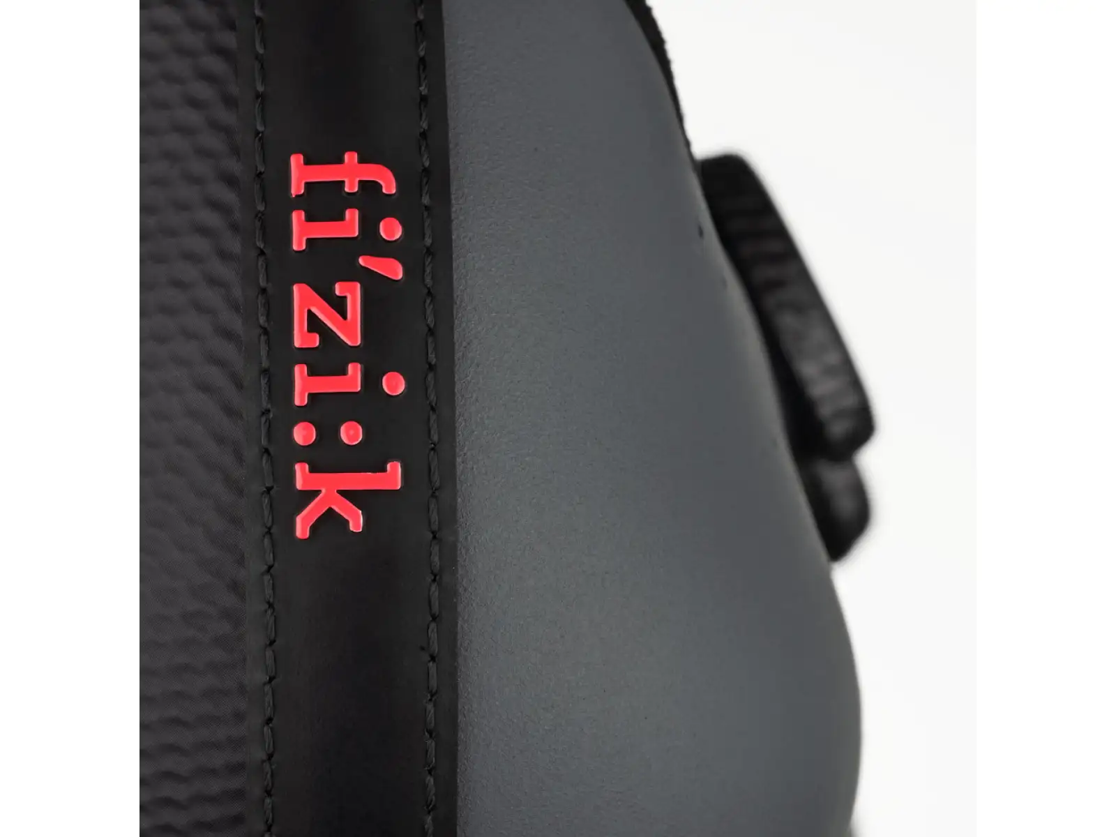 Fizik Vento Infinito Carbon 2 cestné pánske tretry Grey/Coral