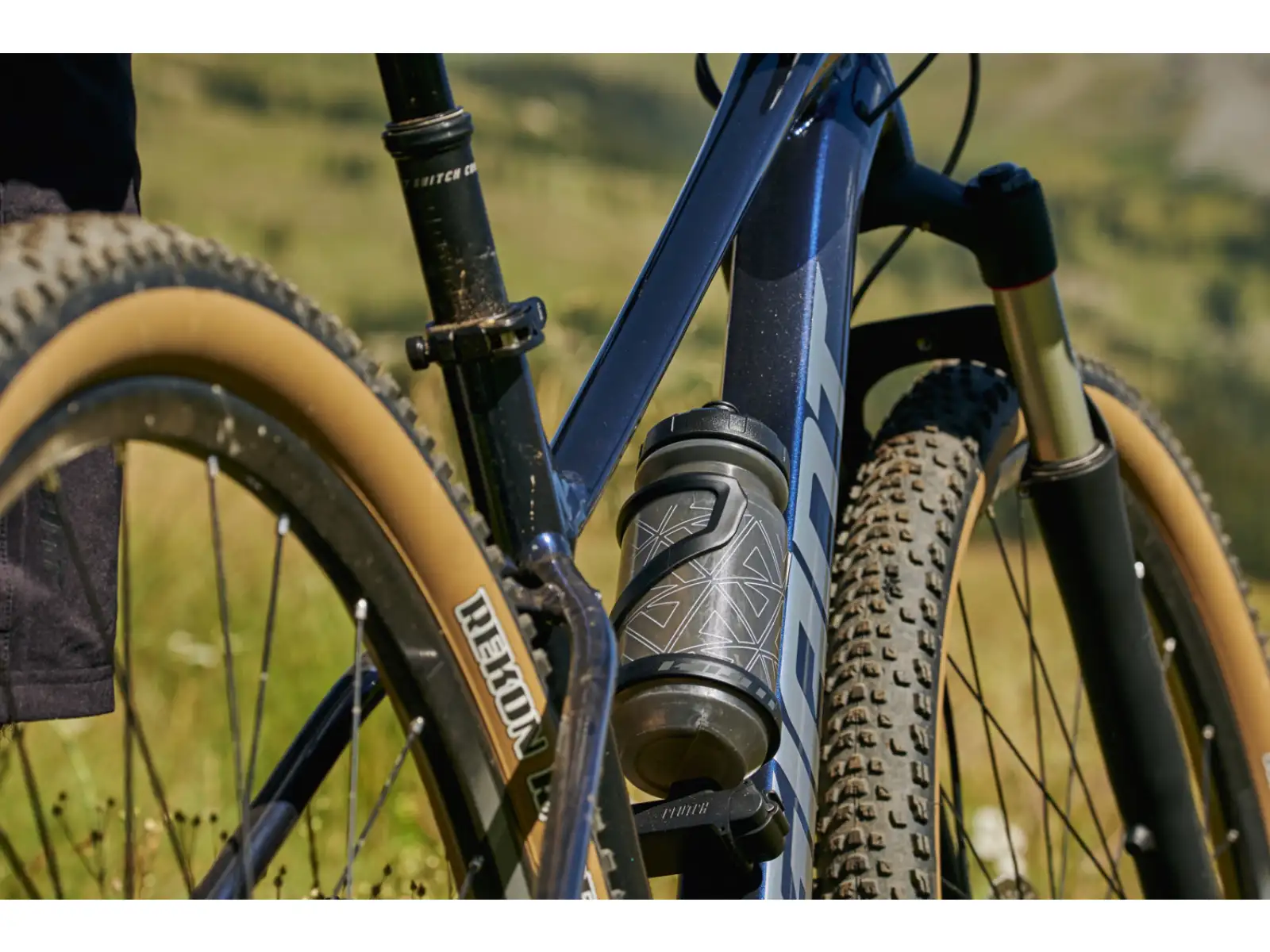 Giant Talon 0 horský bicykel (29" Ultra Navy)