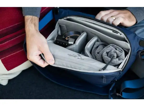 Peak Design Everyday Sling 6 l v2 batoh sivá
