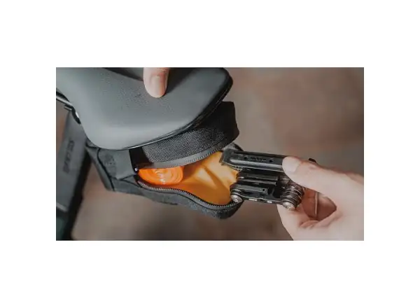 Topeak Elementa SeatBag Slim M 0,5 l podsedlová brašňa Black