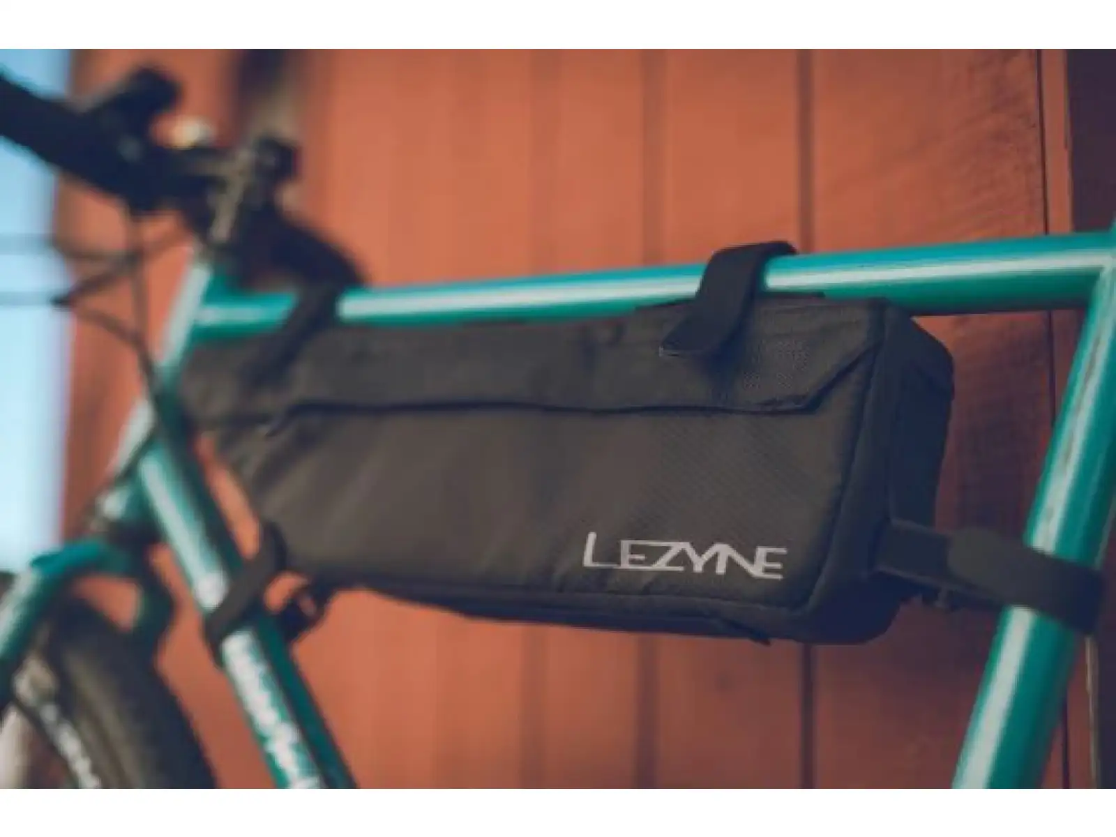 Lezyne Frame Caddy taška do rámu 2,5 l čierna
