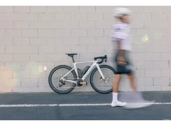 Cervélo Soloist Rival AXS gravel bicykel Black Magic