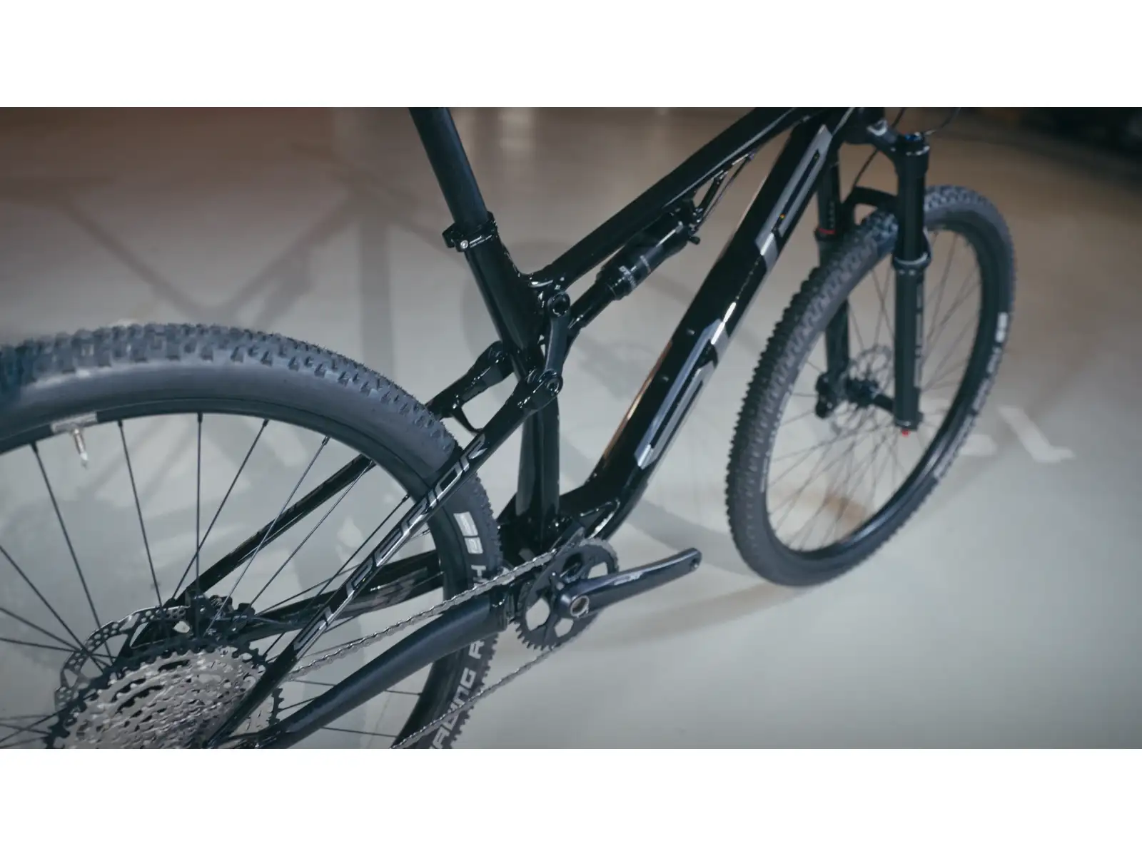 Superior XF 939 RC horský bicykel Gloss Gold Black/Chrome