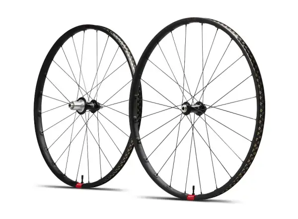 Reserve 25/GR 700c gravel karbónový ráfik 24 dier