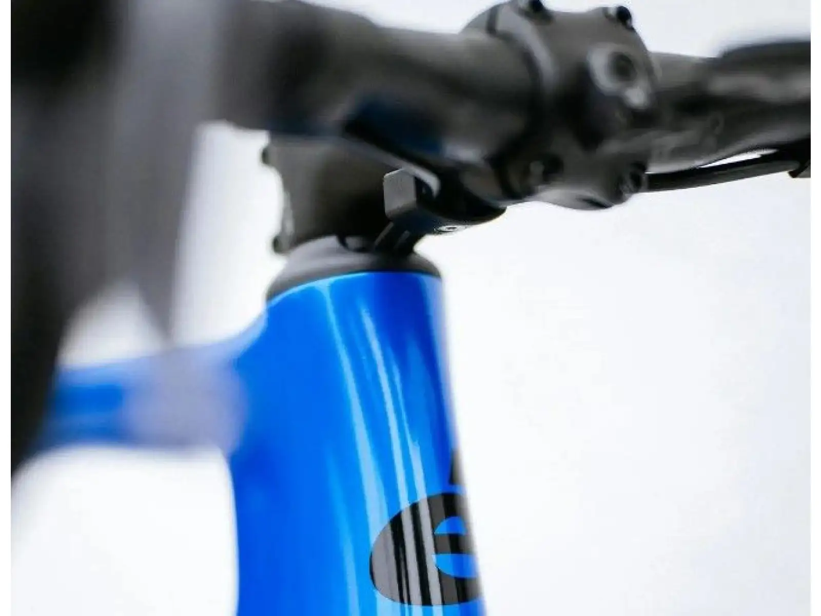 Cervélo Soloist Rival AXS cestný bicykel Azure
