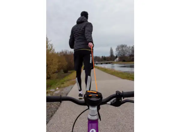 Kommit samonavíjacie ťažné lano čierna