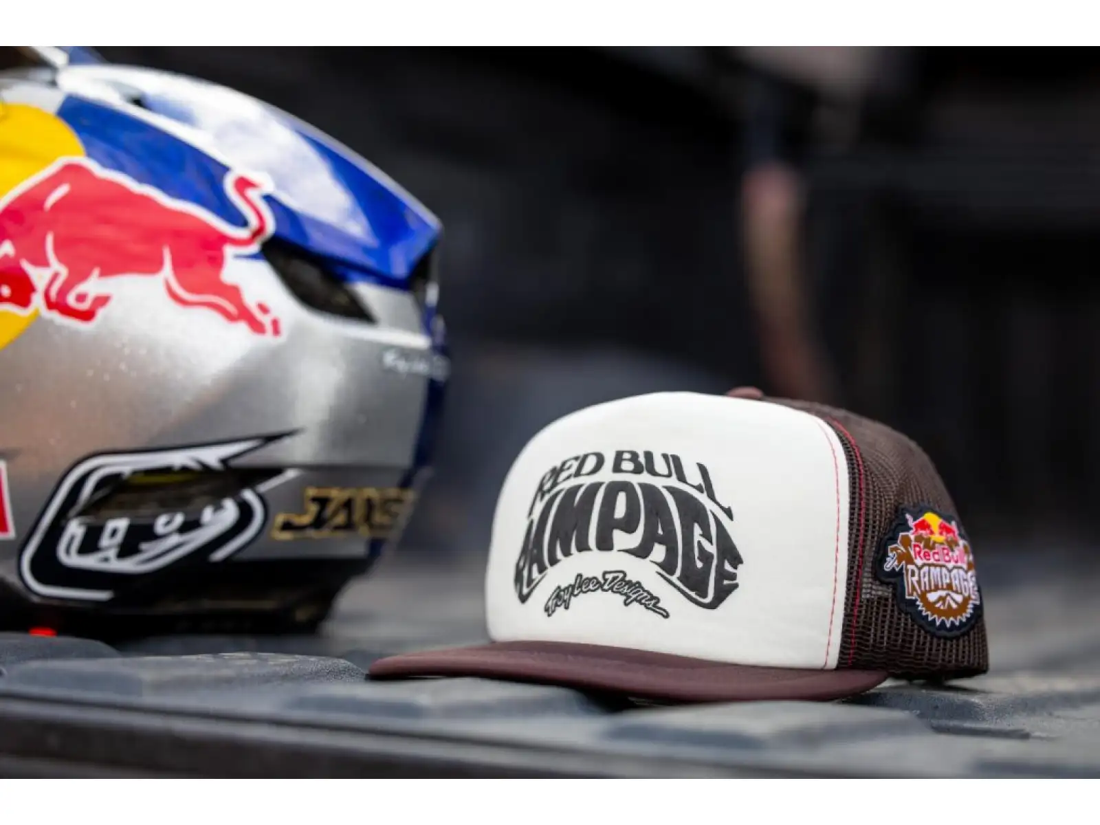 Troy Lee Designs x Red Bull Rampage Intergalactic šiltovka White/Brown