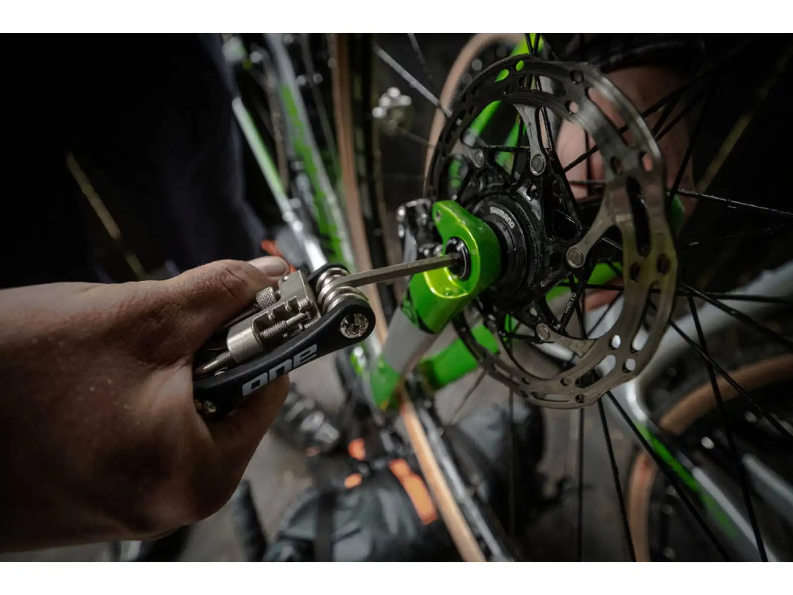 One Bikeparts multikľúč 12 funkcií čierna