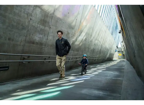 Kidreel navijak pre detské bicykle ružový